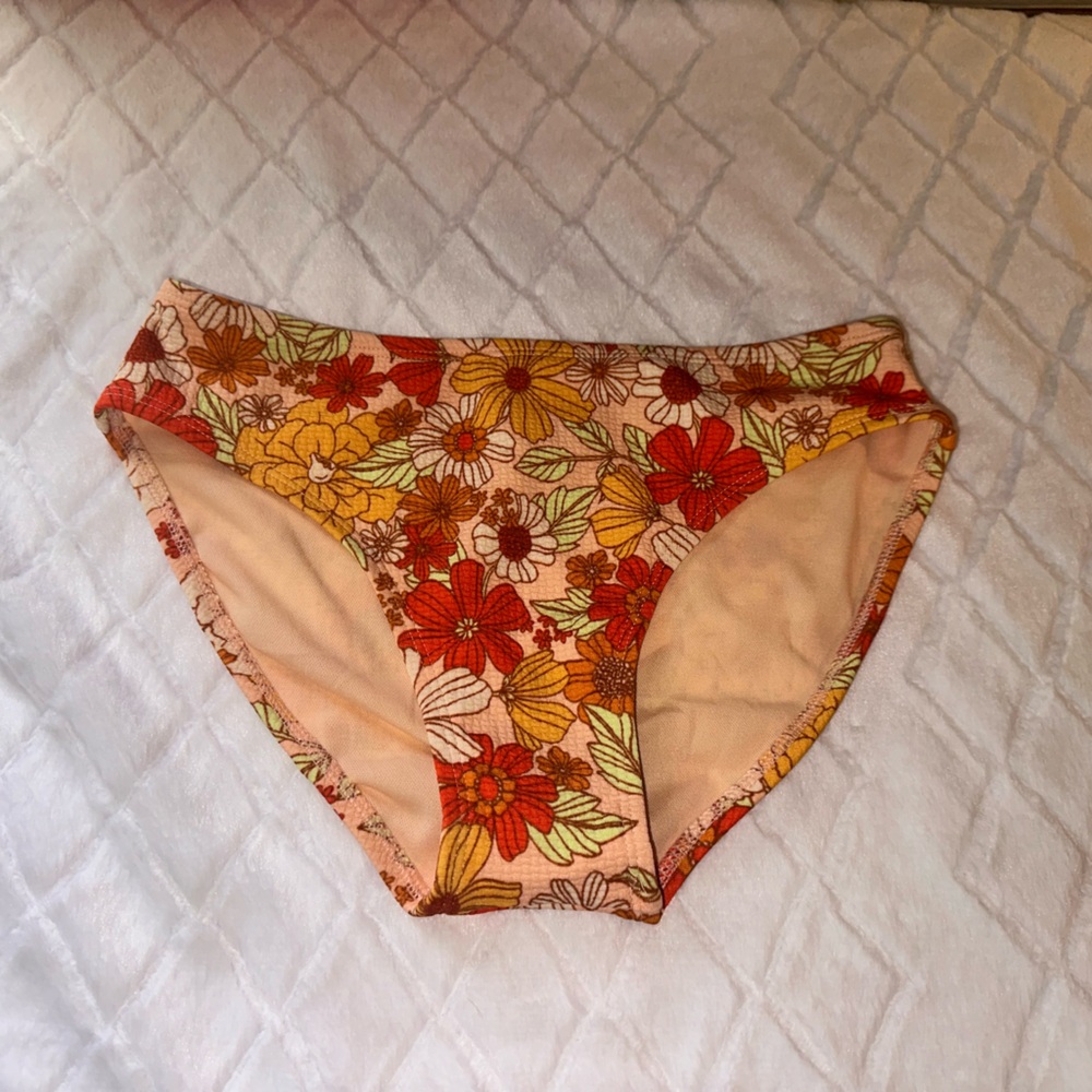 🧡🌸NWT SWIM BOTTOMS
